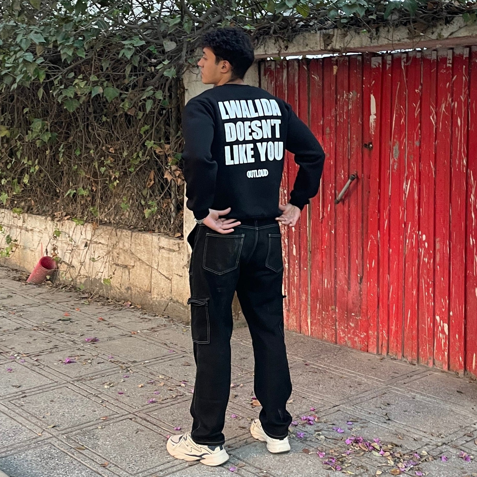 LWALIDA DOESN'T sweatshirt