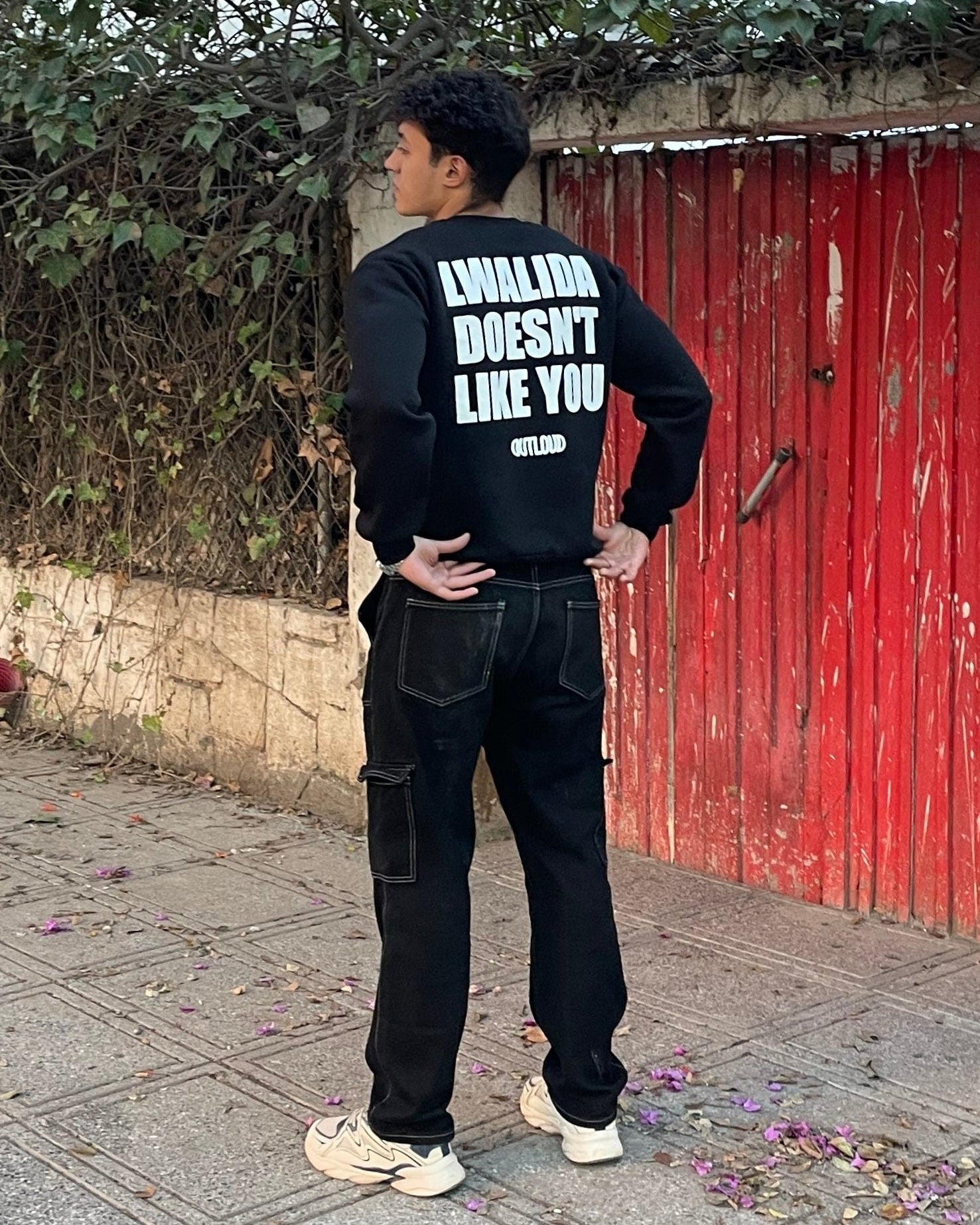 LWALIDA DOESN'T sweatshirt